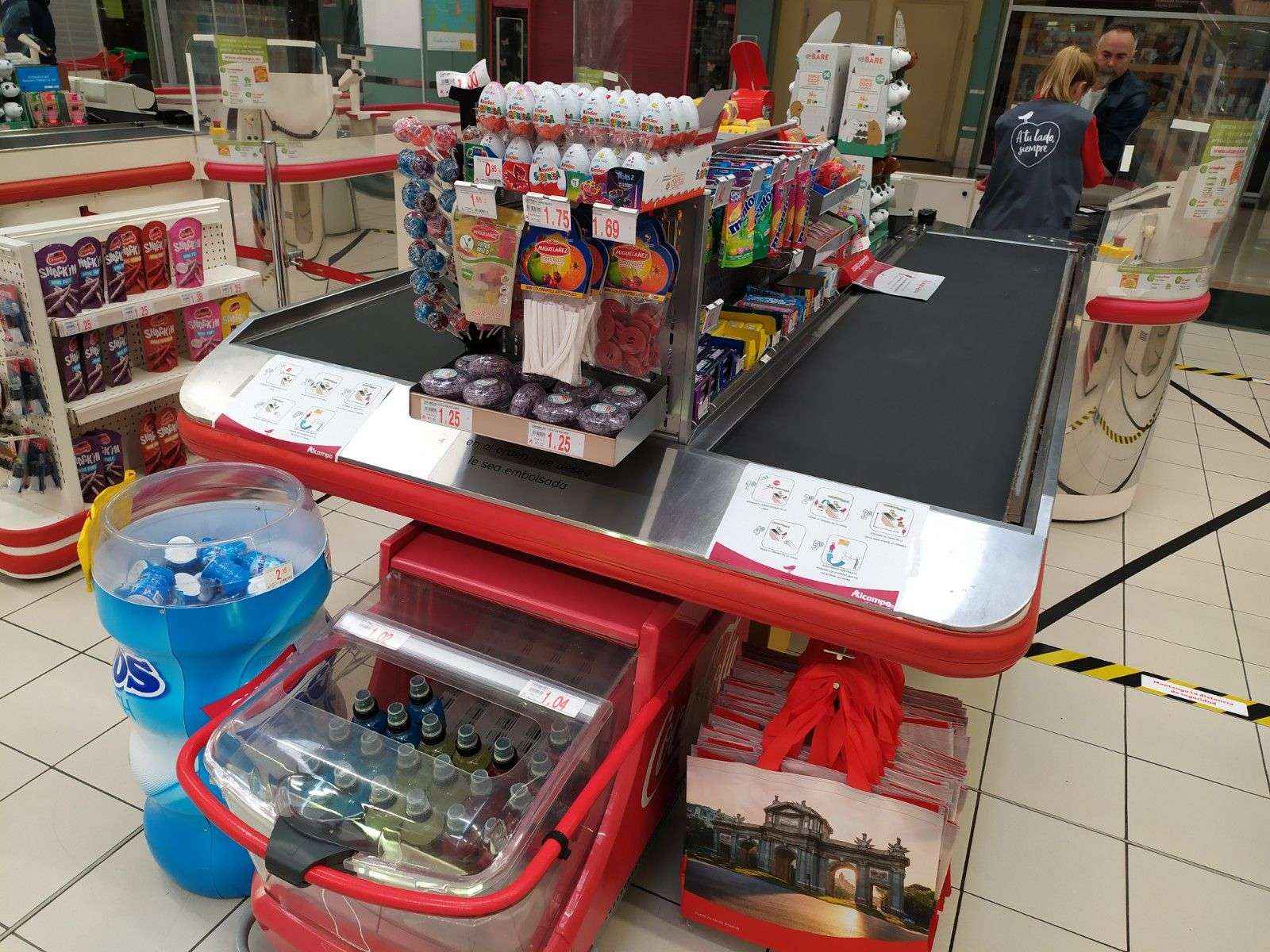 Alcampo incluye pictogramas en sus tiendas