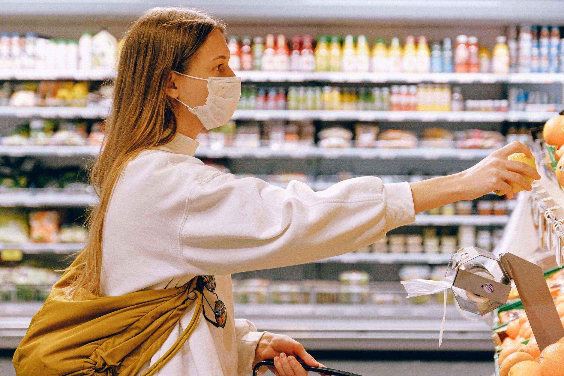 Carretillas TR reflexiona sobre el rol de la logística en el suministro de alimentos