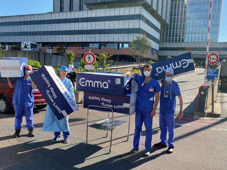 Emma lanza una campaña de agradecimiento a los héroes del COVID19