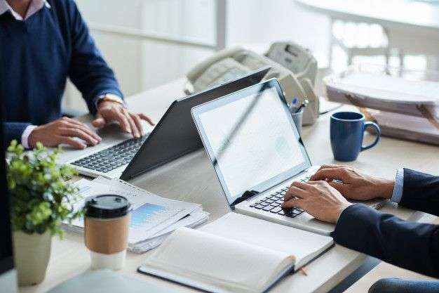 Contratar un seguro de salud colectivo de empresa para los empleados ante el coronavirus