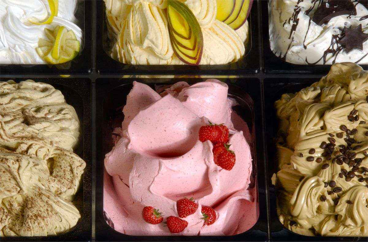 El helado es el postre favorito de grandes y pequeños, por Helado Shop