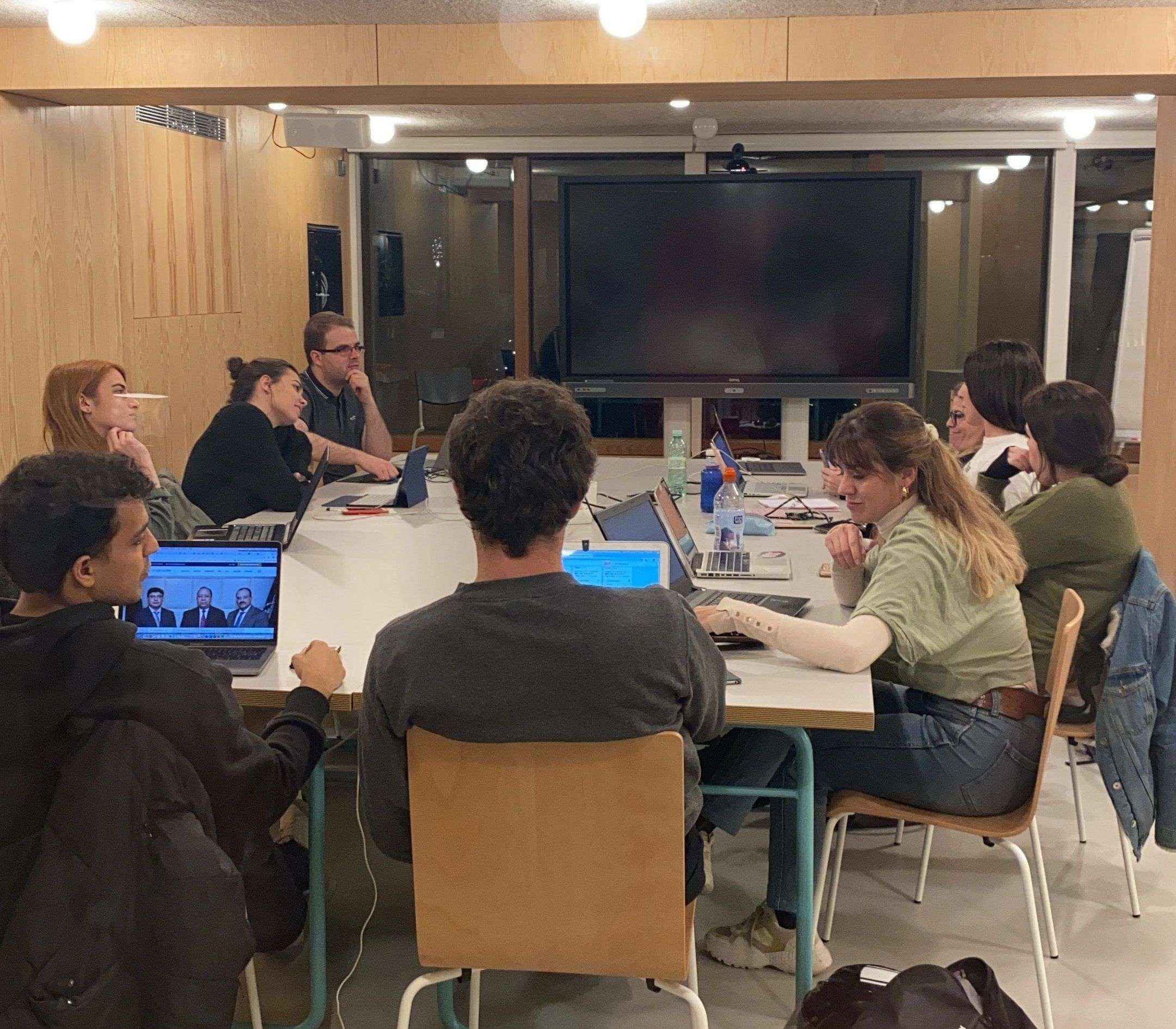 Aprender profesiones digitales es la salida a la crisis del Covid 19 según Excuse Me Captain