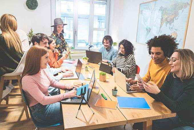 Jóvenes esperan la apertura de fronteras para vivir en Australia y Nueva Zelanda, según agencias educativas