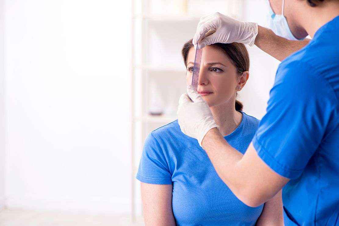 La demanda de cirugía facial aumenta un 35% este verano a causa del teletrabajo según datos de Icifacial