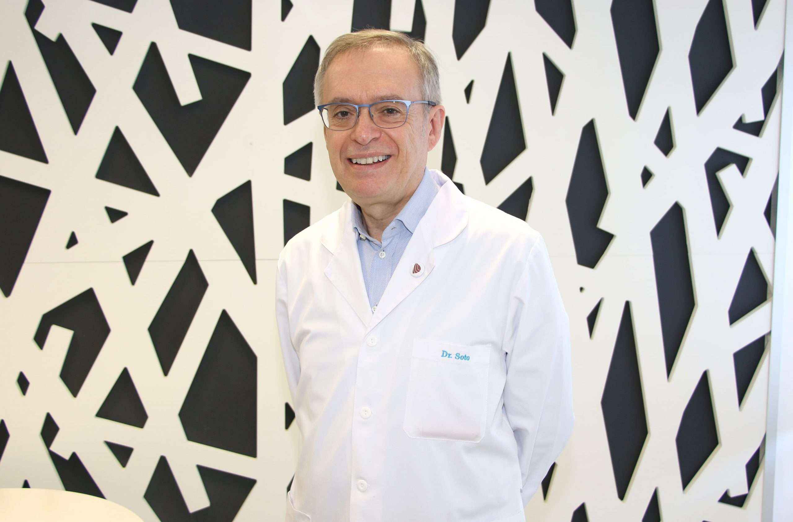El dermatólogo, Jorge Soto, constata que la psoriasis puede estar empeorando por la situación de pandemia