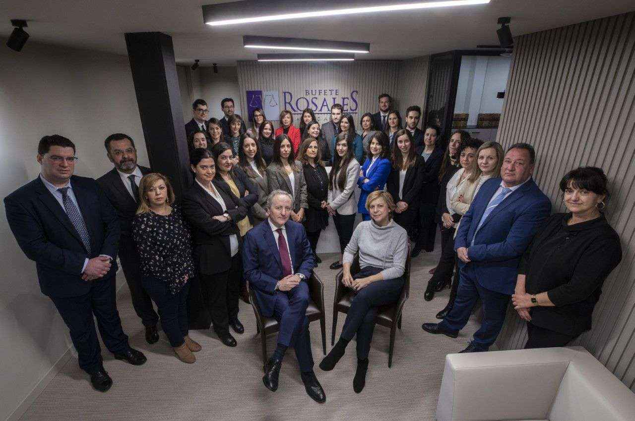 La plataforma de afectados por gastos hipotecarios de Bufete Rosales suma miles de firmas