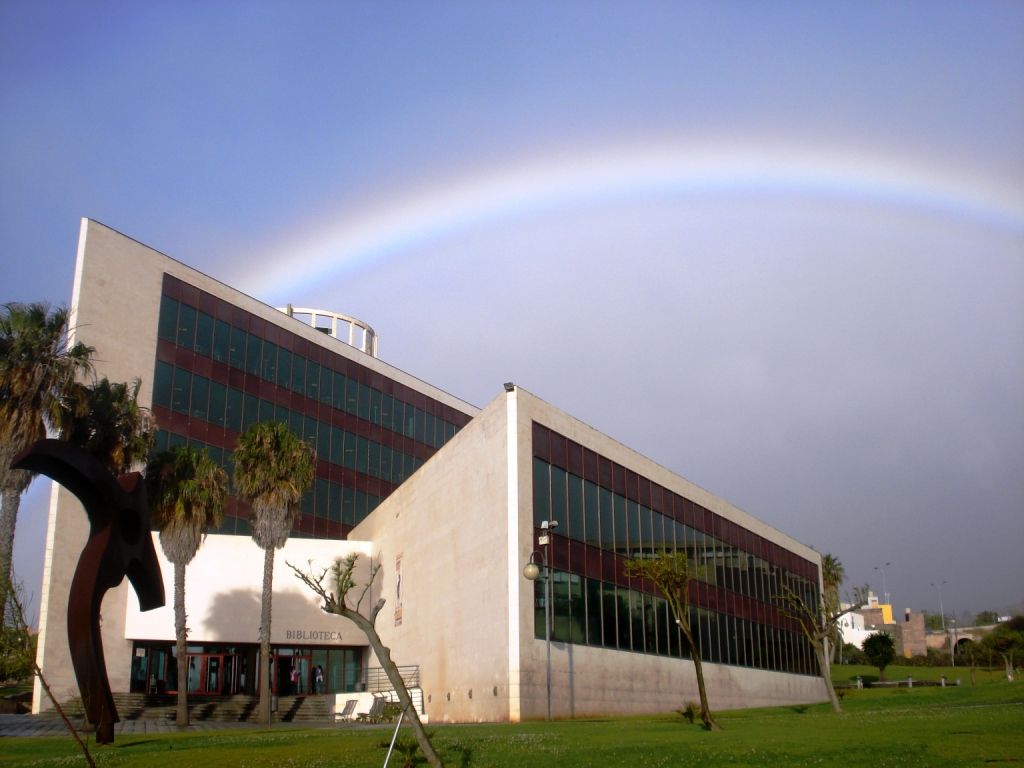 La Universidad de La Laguna facilita la adquisición online de equipos exclusivos para educación para su alumnado y profesorado