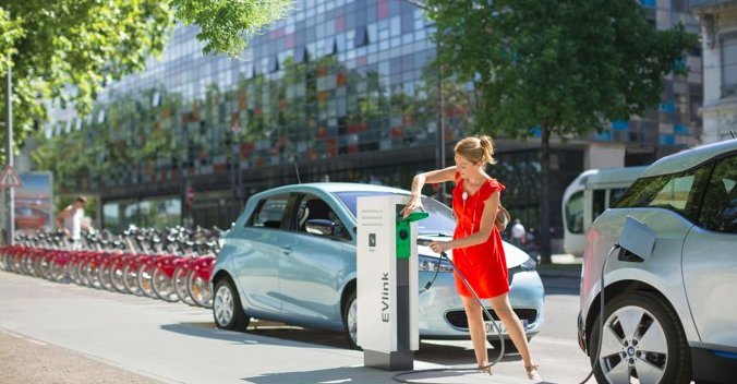 Schneider Electric y Eiffage Energía colaboran para acelerar la movilidad eléctrica en España