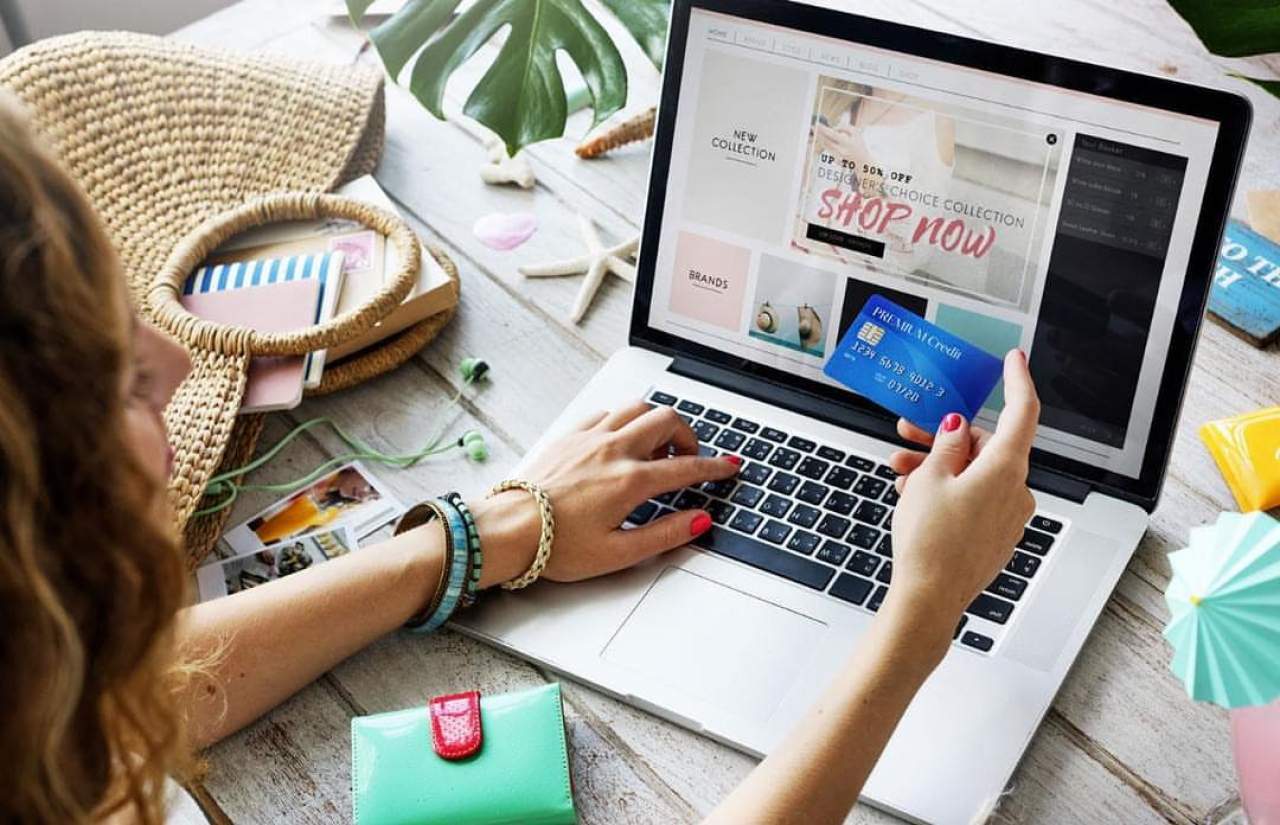 ¿Es posible comprar ropa de temporada a precio Outlet?