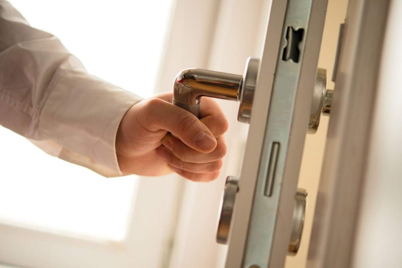 ¿Qué son las puertas acorazadas en Granada? Puertas Acorazadas Granada