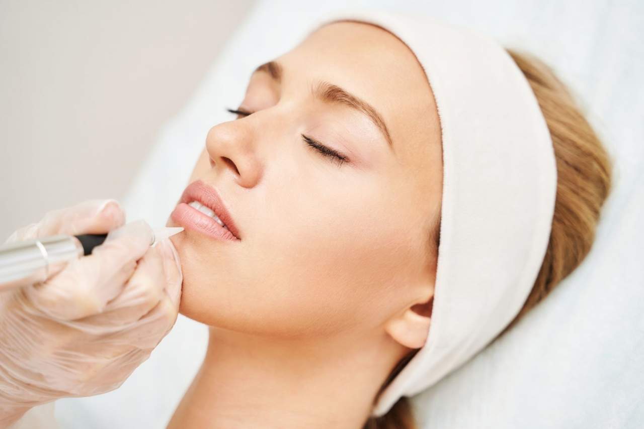 Curso micropigmentación en Madrid. Reciclarse a nivel profesional con Distrito Wellness Concept