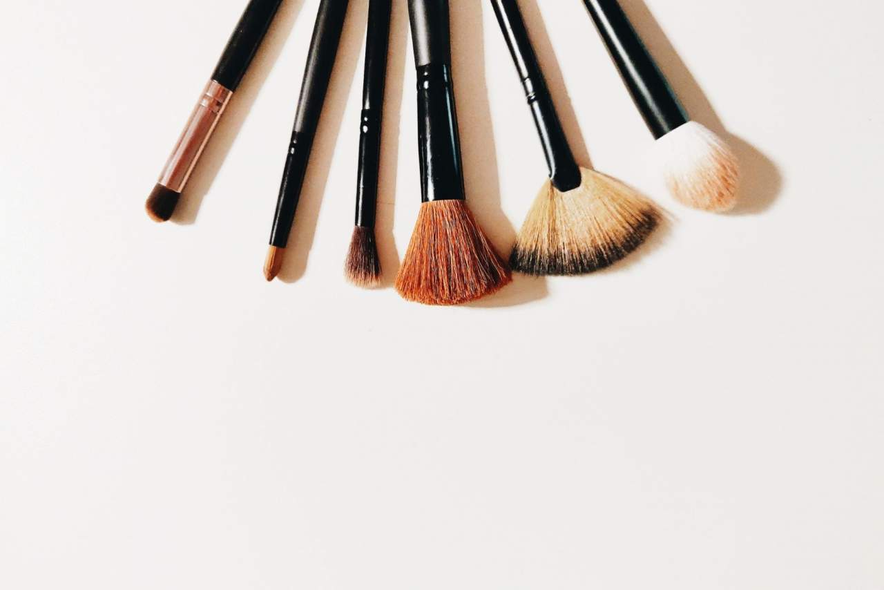 Éxito en la venta de brochas de maquillaje buenas online de AFORROWEB