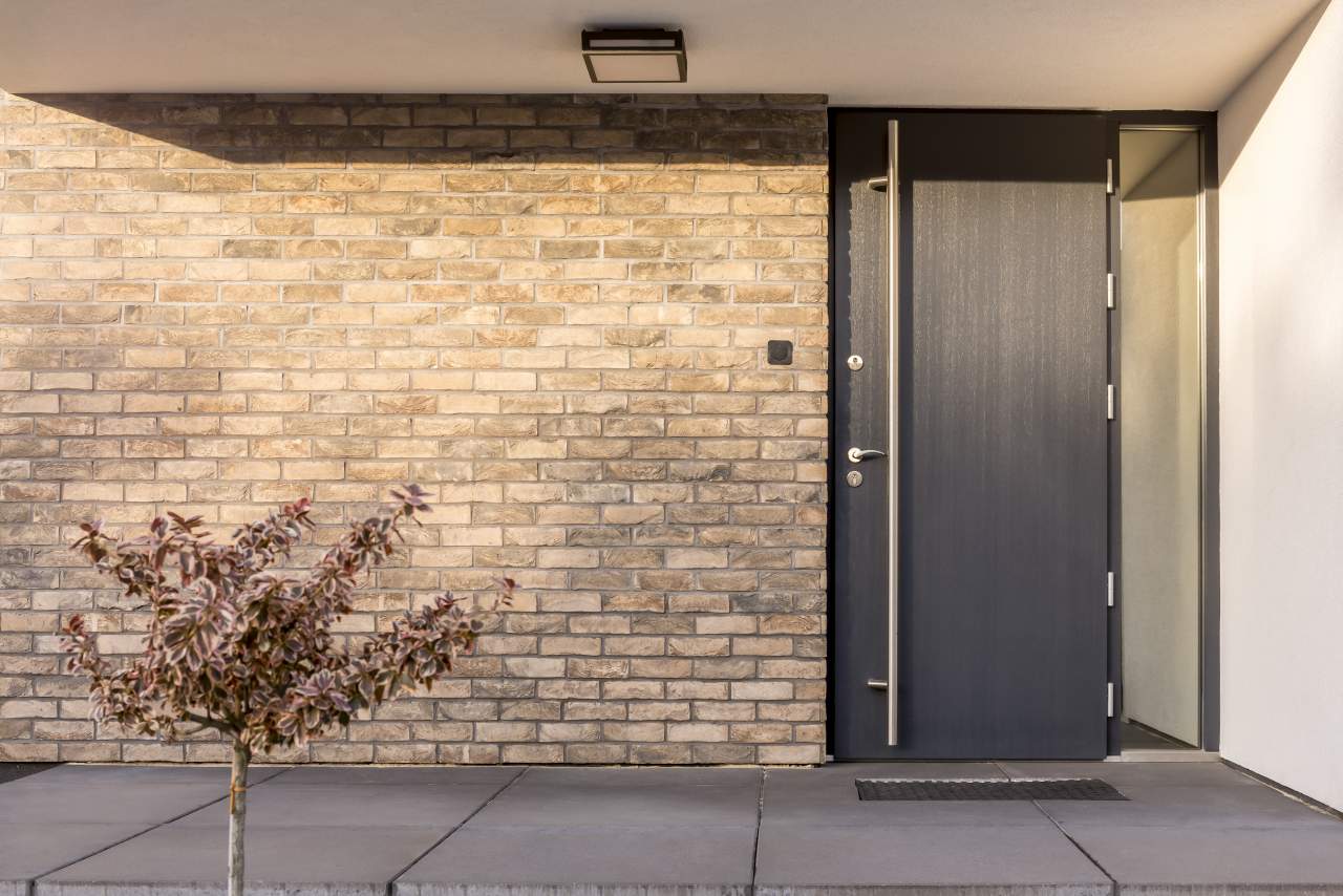 Puerta blindada o puerta acorazada: ¿Qué es mejor para el hogar?