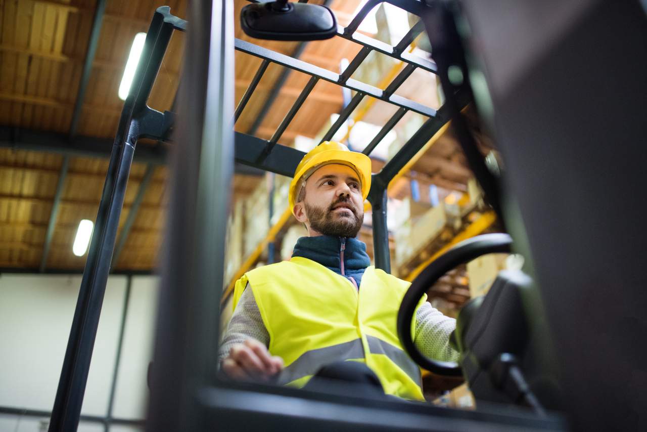 HP Elevación: se espera que las carretillas elevadoras en España aumenten su demanda en 2021 tras la activación de los comercios
