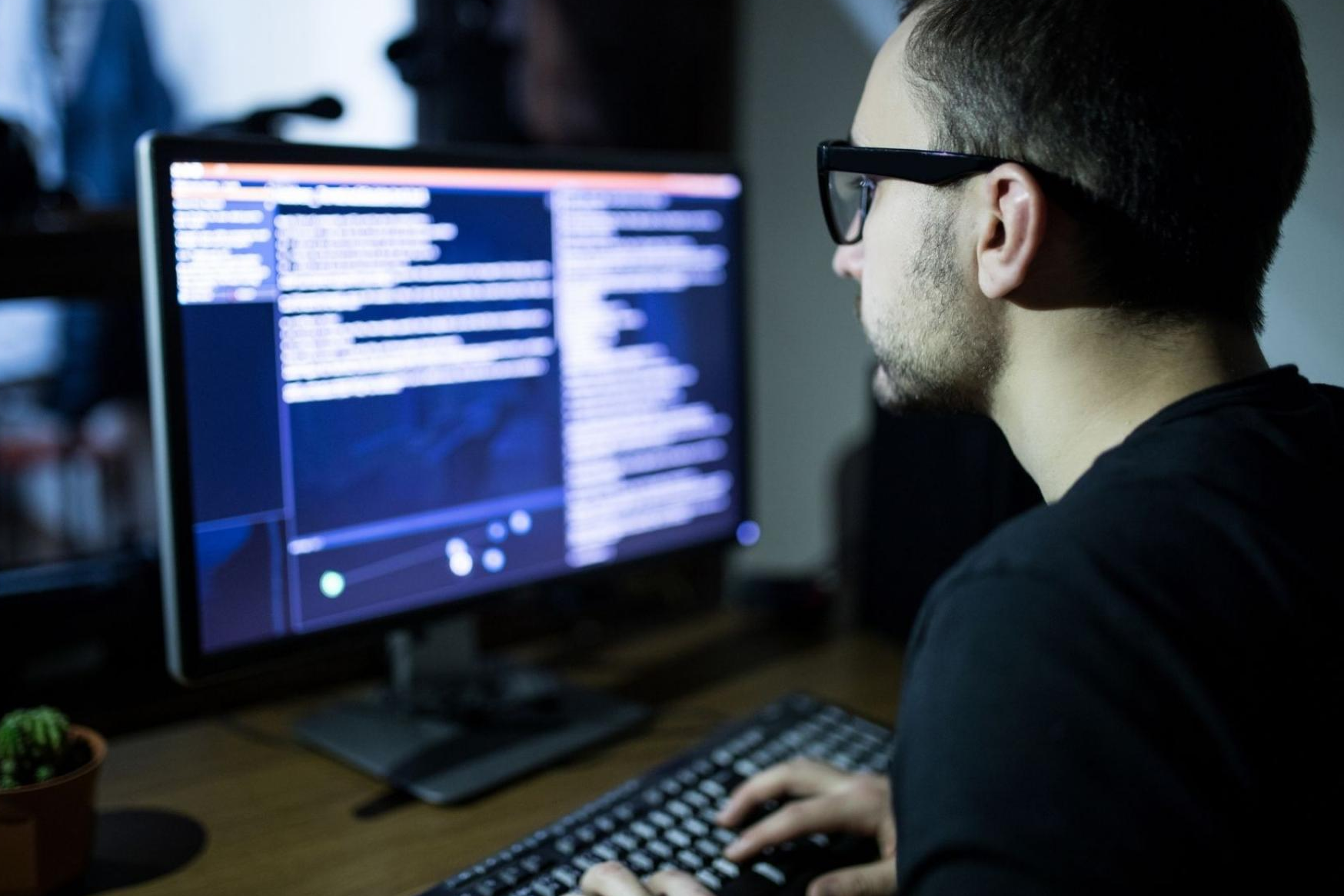 Hackrocks: ¿Qué es un Hacker?