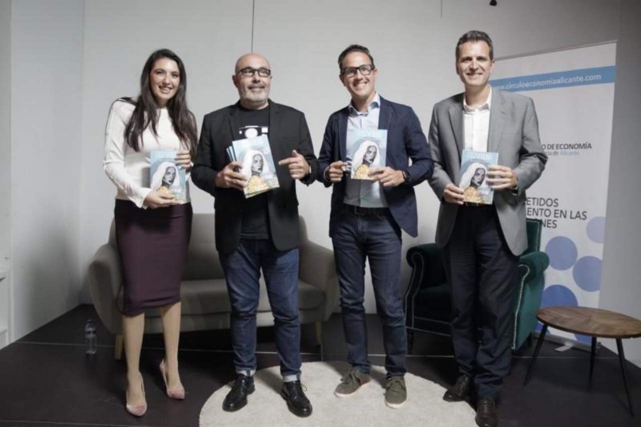 El libro Persistilina de Andrés Alejandro Pinate, uno de los más recomendados del año