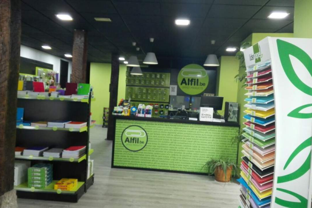 El éxito de Alfil.be, la franquicia de papelería y hobby con más de 140 franquicias operativas en 11 años