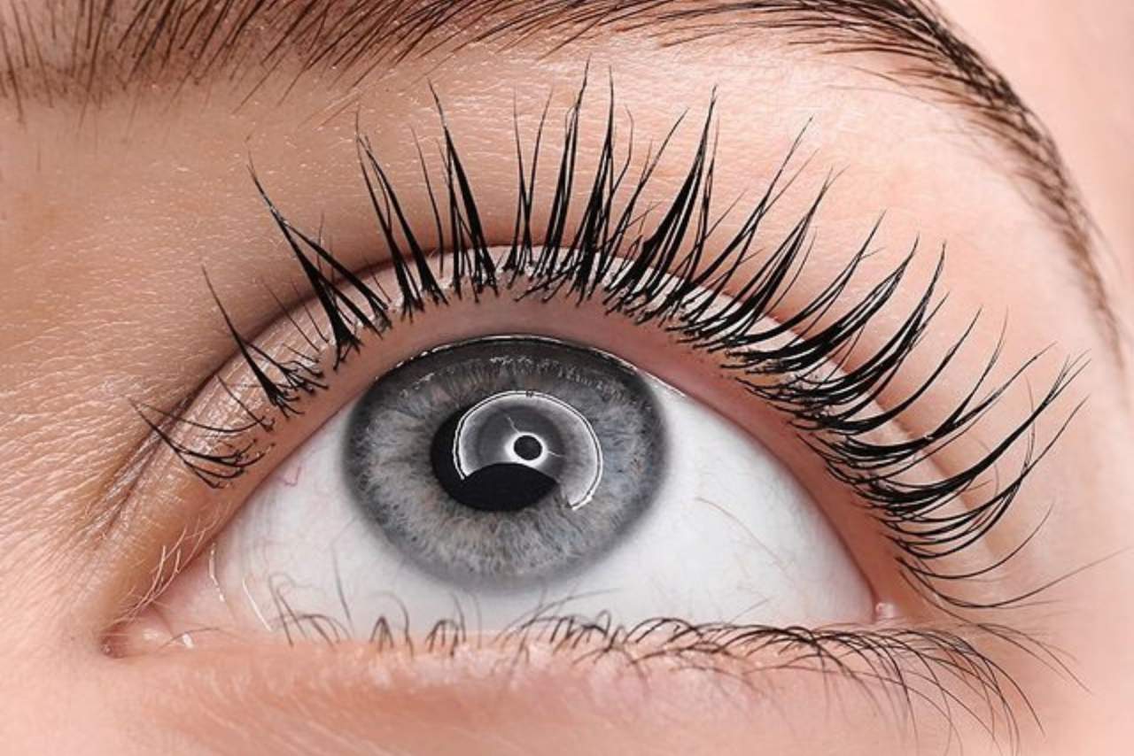 Entre las franquicias mejor valoradas en España se encuentra Lashes & More, dedicada a los tratamientos de cejas y pestañas
