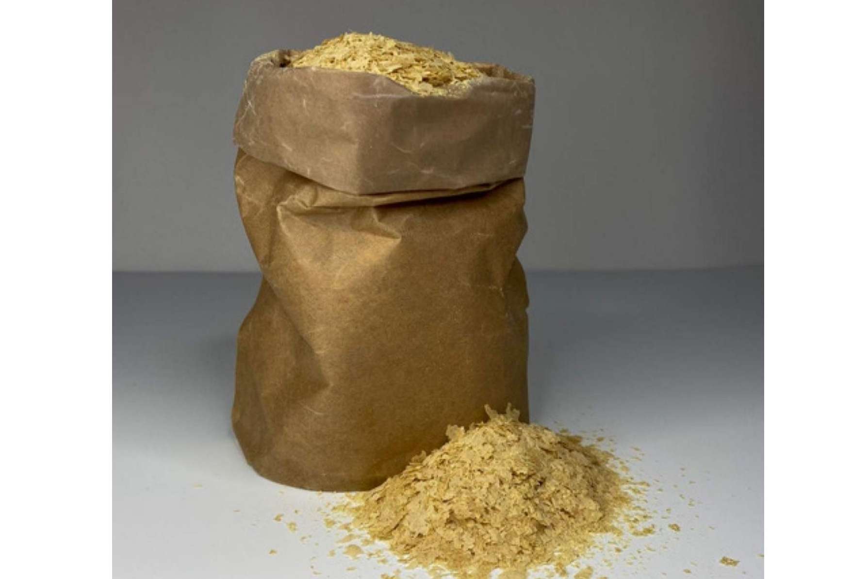 Cúrcuma y levadura nutricional de Mediterranean Superfoods, la empresa líder en venta online de superalimentos ecológicos