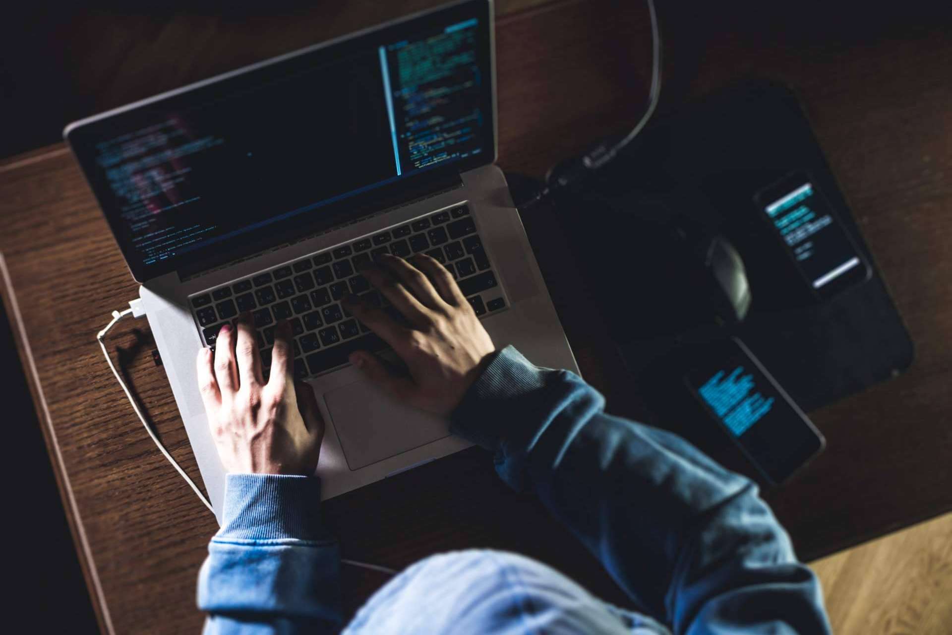 Hackrocks: Aprender a hackear para contar con una mayor seguridad