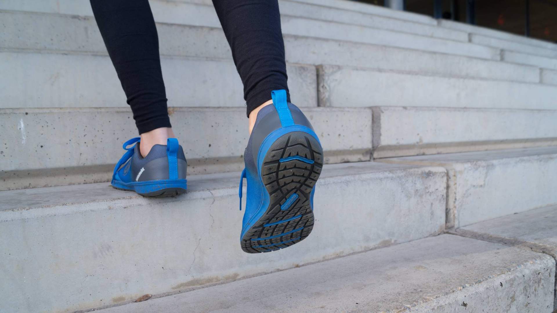 La compañía Nummulit comercializa zapatillas minimalistas
