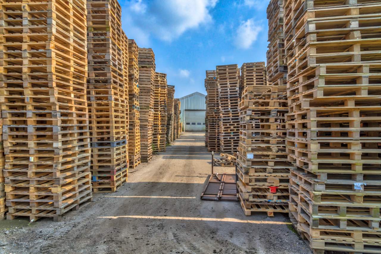 Europalet ofrece palets reciclados de madera desde España para todo el mundo