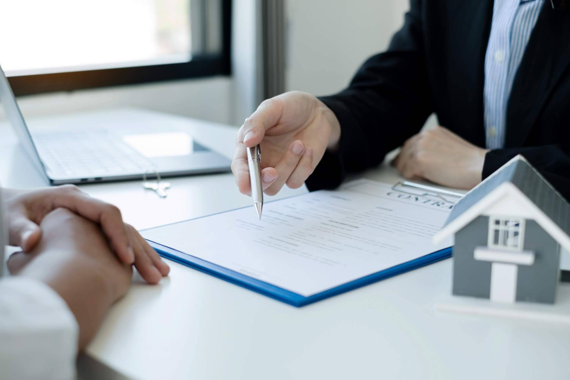 deHipotecas ayuda a los jóvenes a conseguir hipotecas 100% de financiación