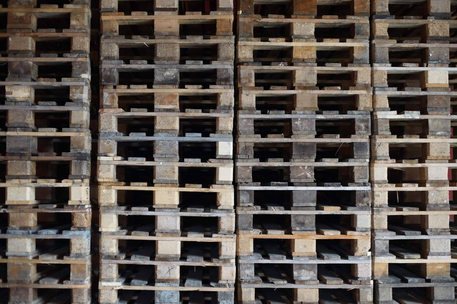 Europalet, una de las empresas líderes en el sector, ofrece palés reciclados de madera