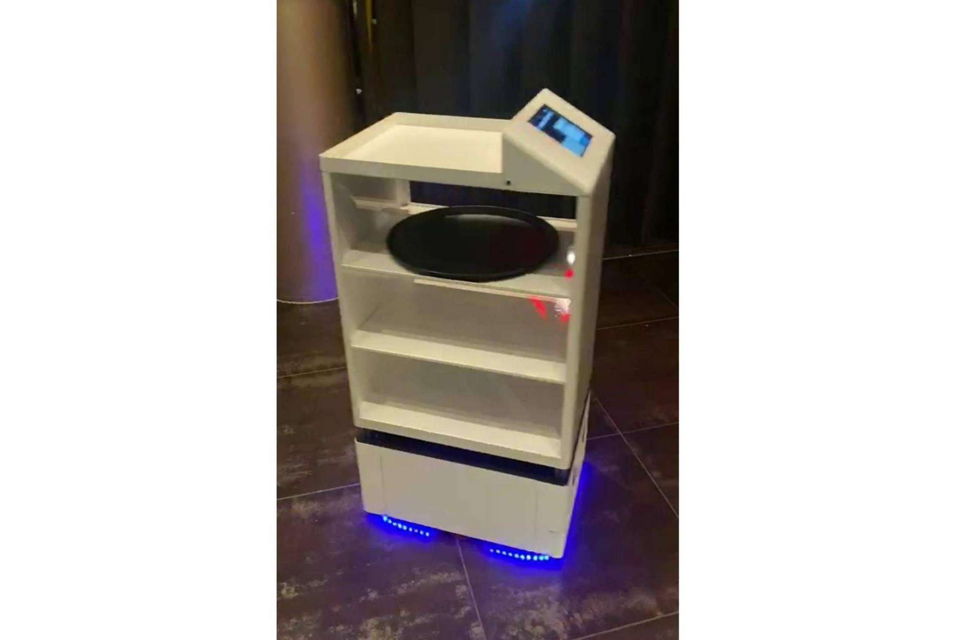 Futura Vive: el robot camarero ofrece distintas funcionalidades