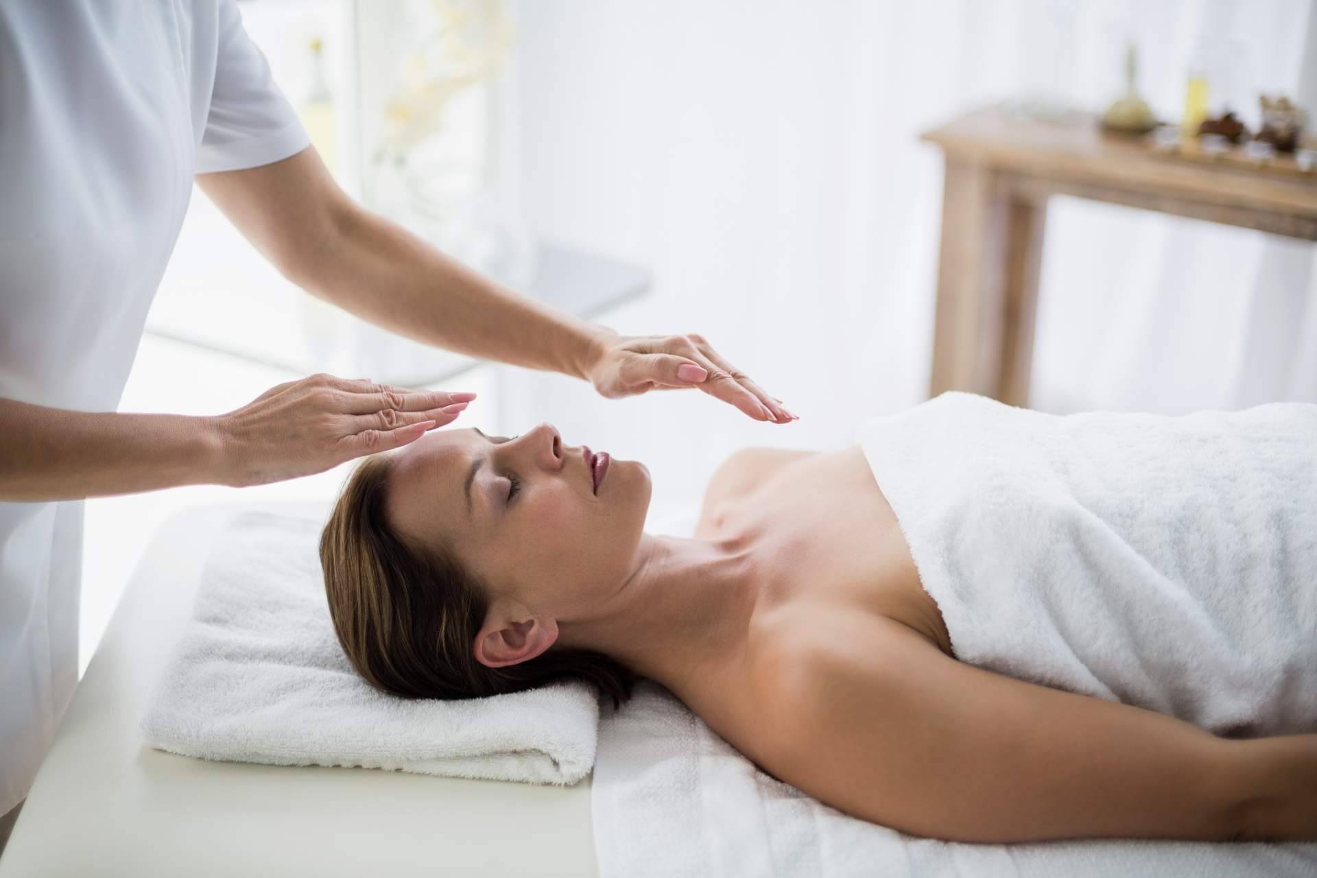 Lograr el nivel óptimo de paz y crecimiento personal gracias a los cursos de Reiki de Javier Robas