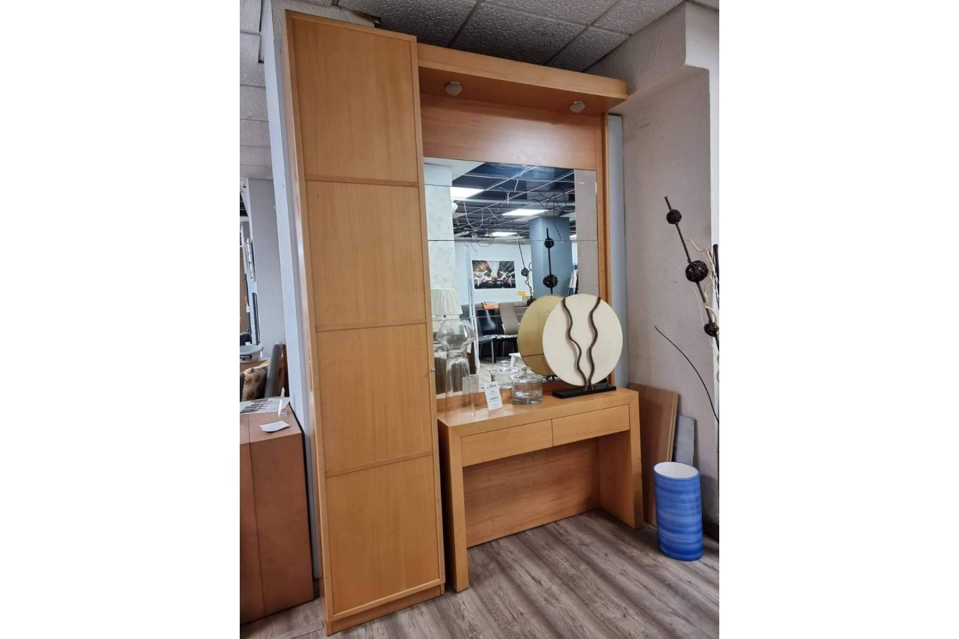 Muebles Industria ofrece muebles de outlet en Barcelona con hasta el 90% de descuento