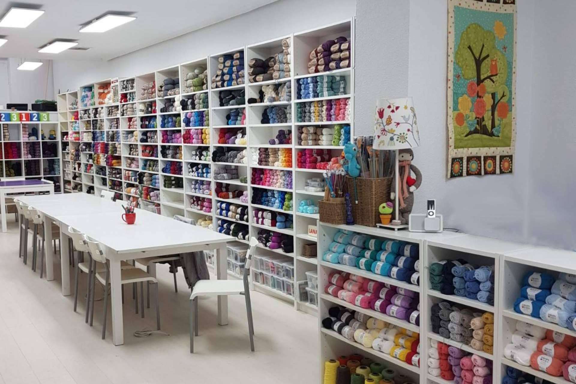 Bichus Club: los servicios que ofrece la tienda de lanas y clases de tejido en Madrid