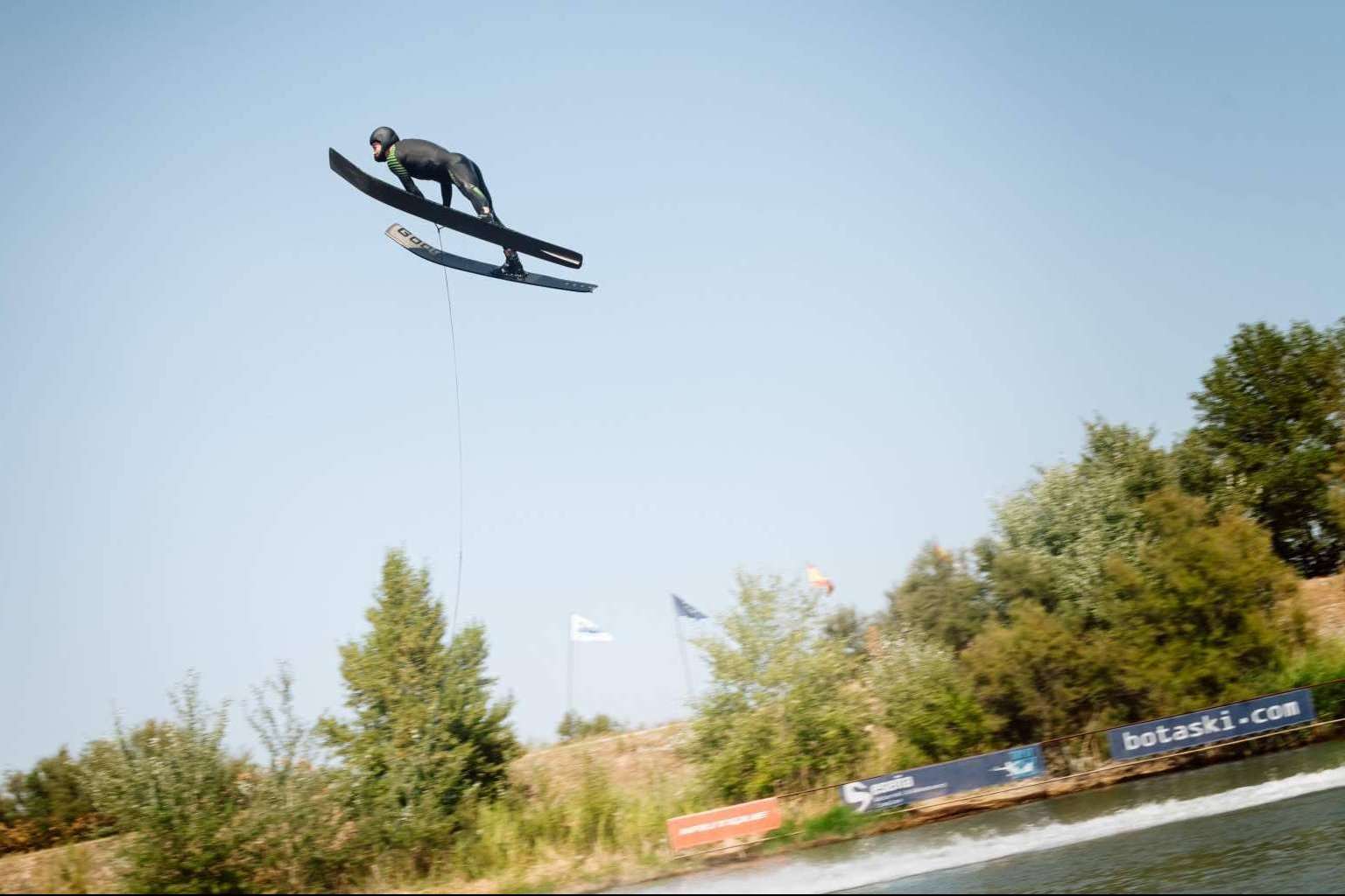 BOTASKI Seseña Waterski Complex acoge en sus instalaciones un año más el Campeonato de Europa de Esquí Náutico IWWF