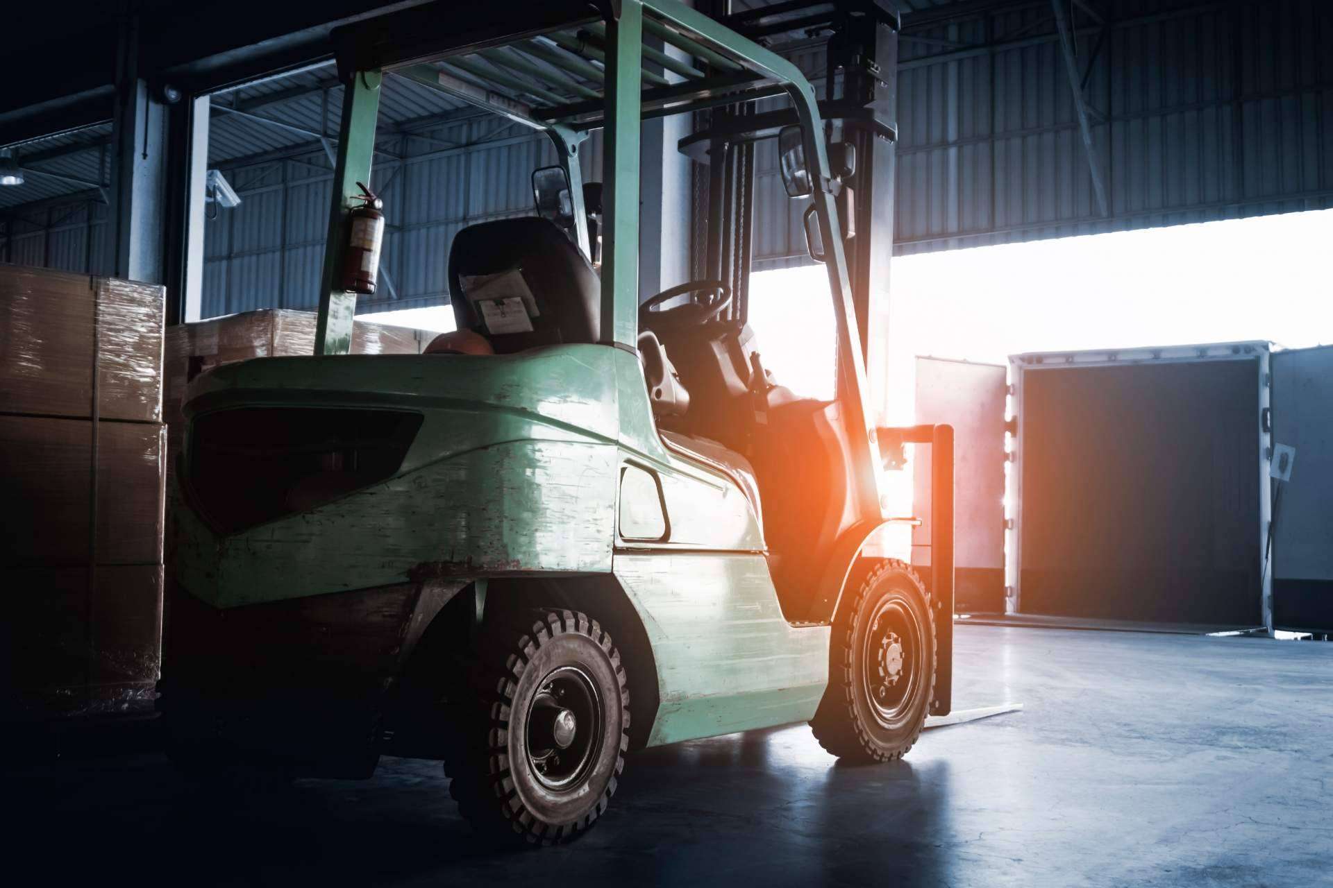 Carretillas HP Elevación: ¿Qué usos tienen las carretillas elevadoras?