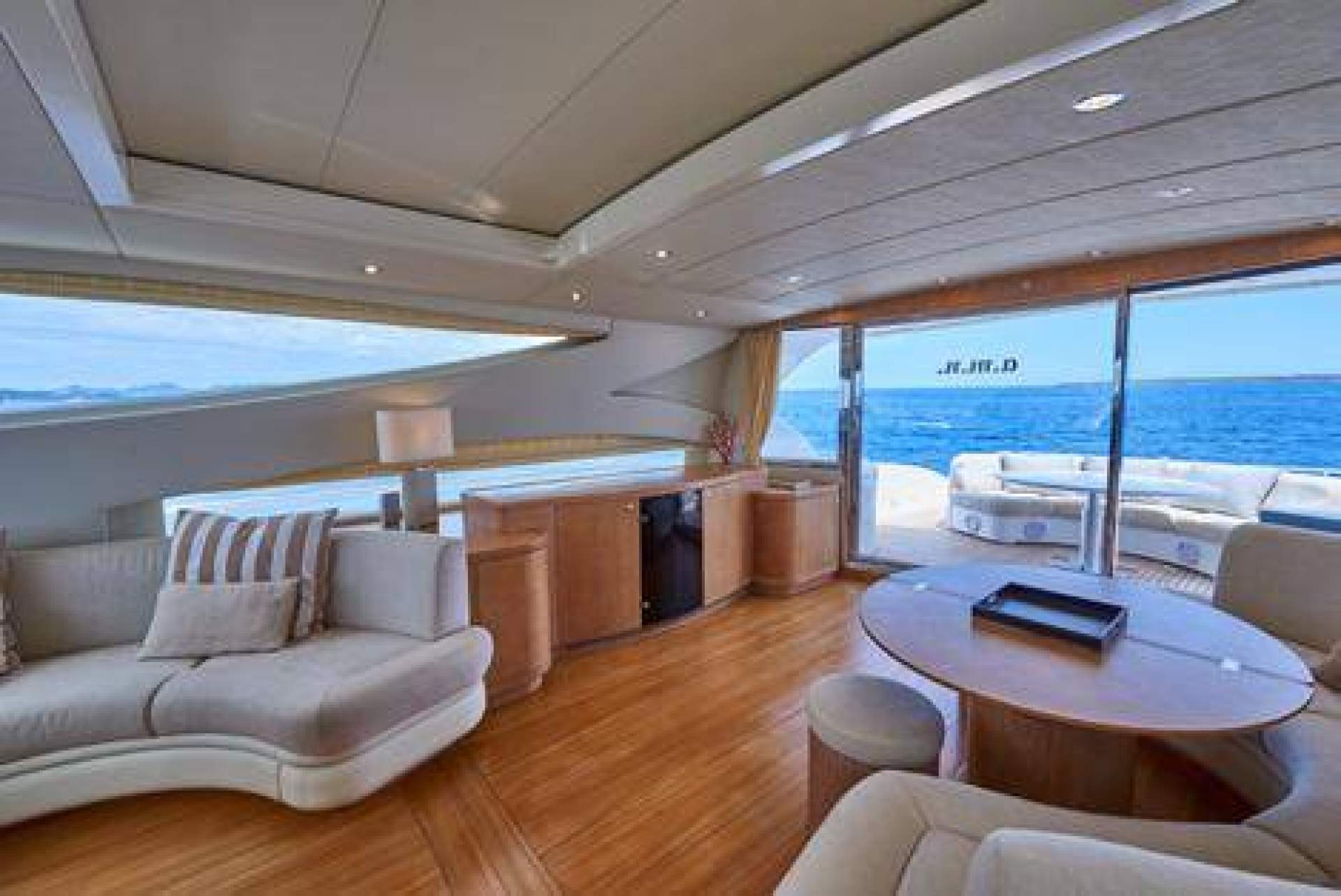 Ibiza Luxury Yachts: alquiler de yates en Ibiza