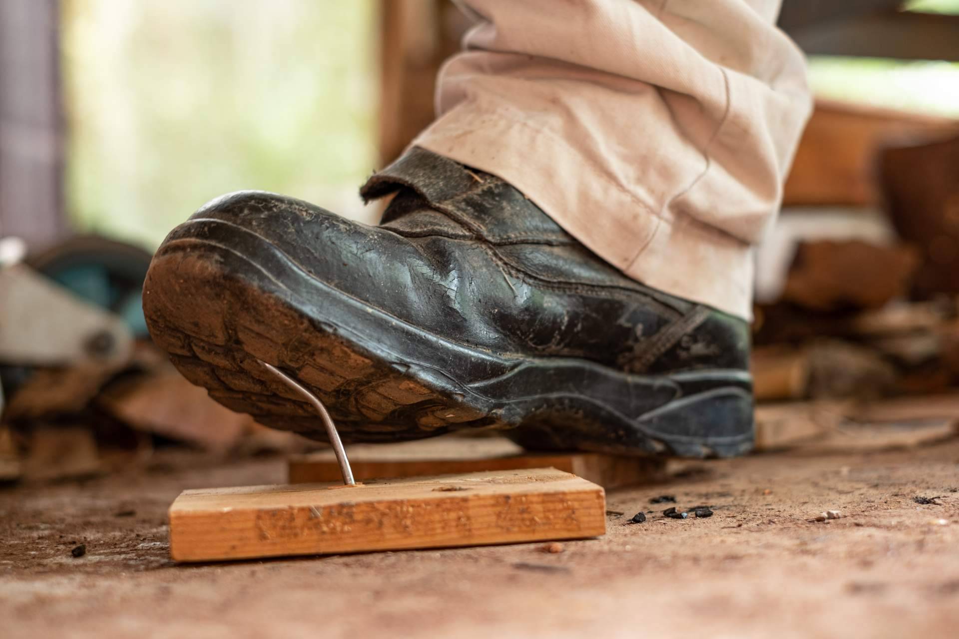 Zapatos de seguridad de calidad con Suministros Tomás Beltrán