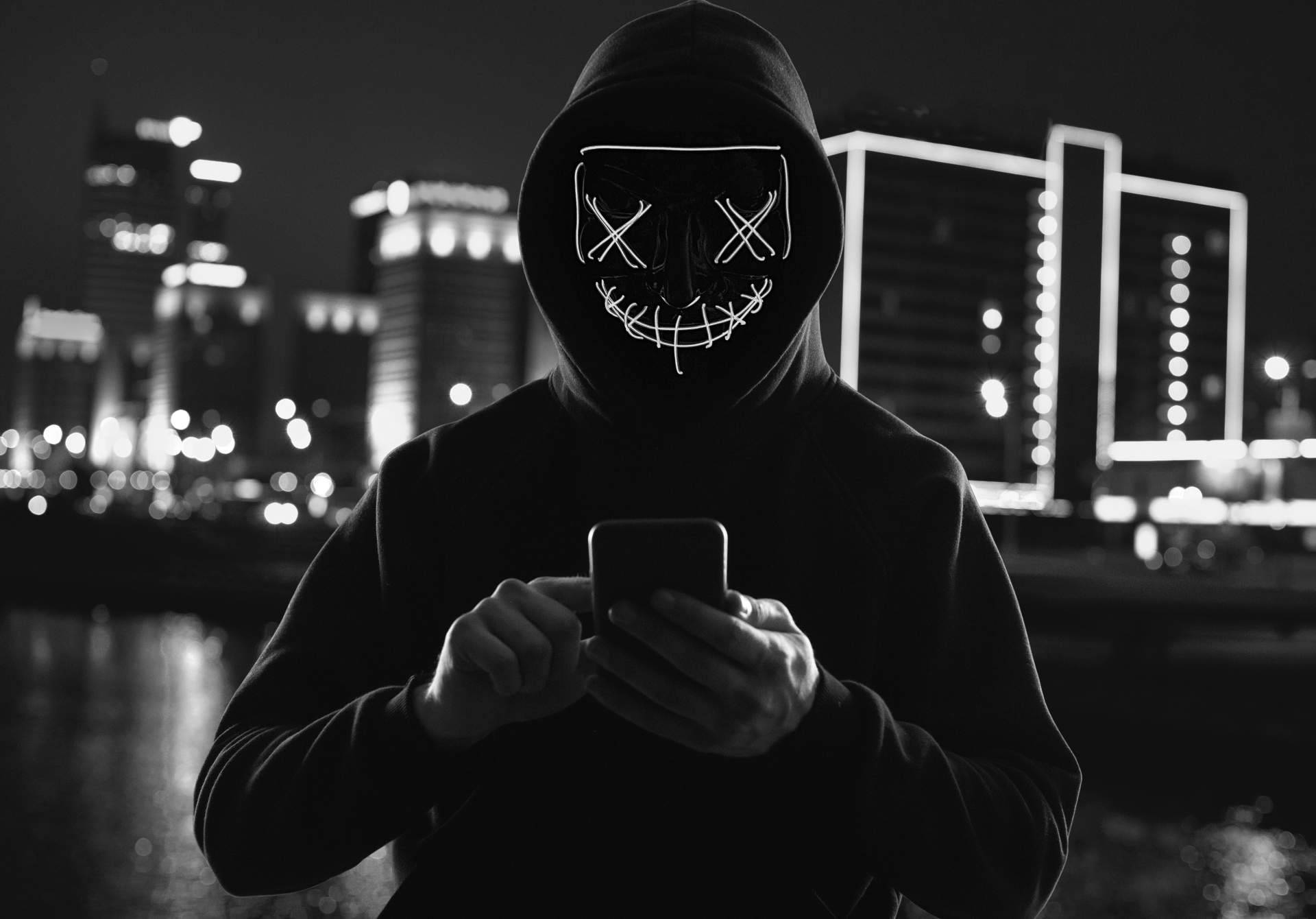 Dante's Gates de QuantiKa14 es una herramienta de investigación para policías y detectives