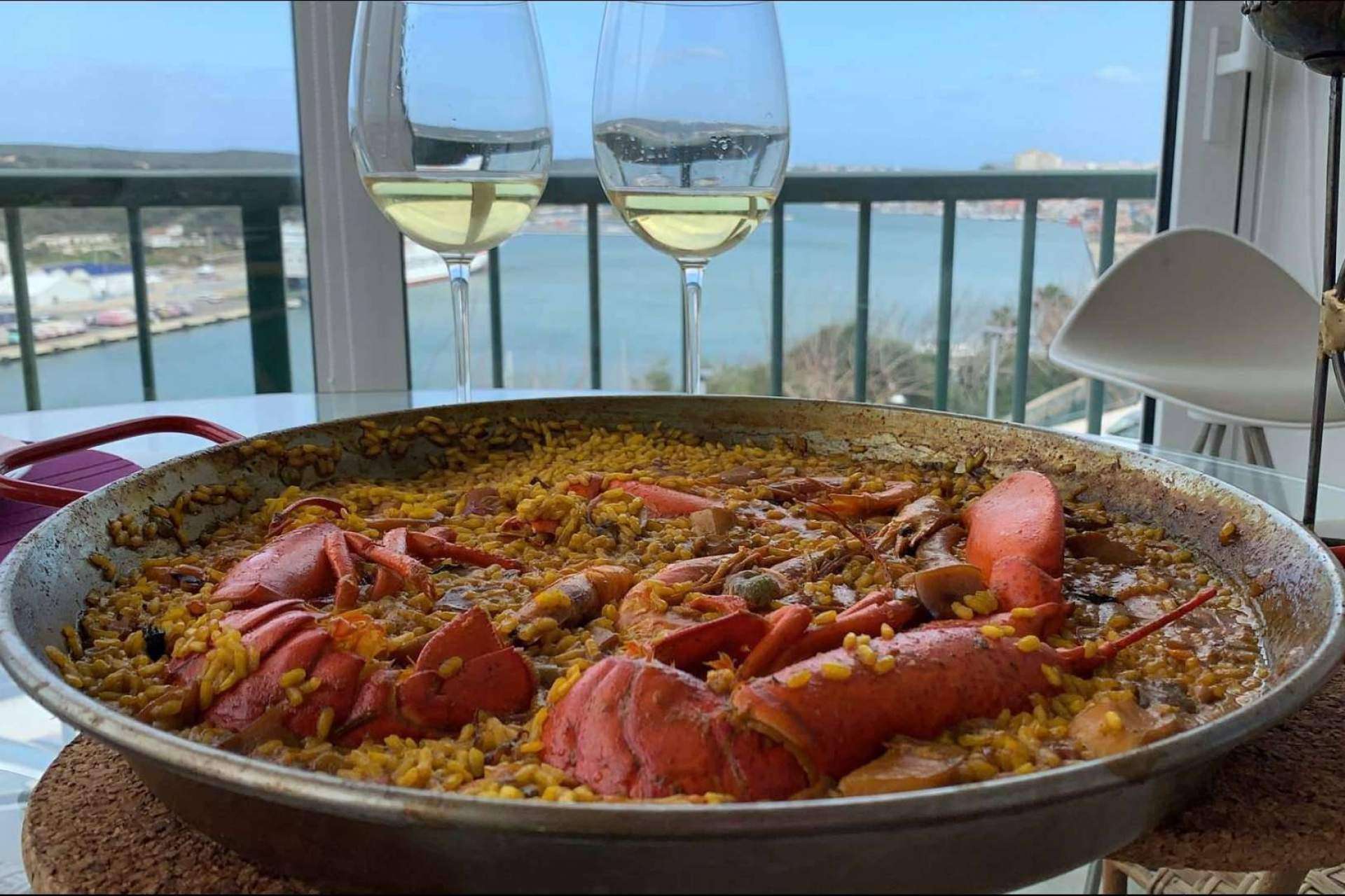 Catering y paellas para grupos en Menorca: lo más valorado de Tomás Cheff