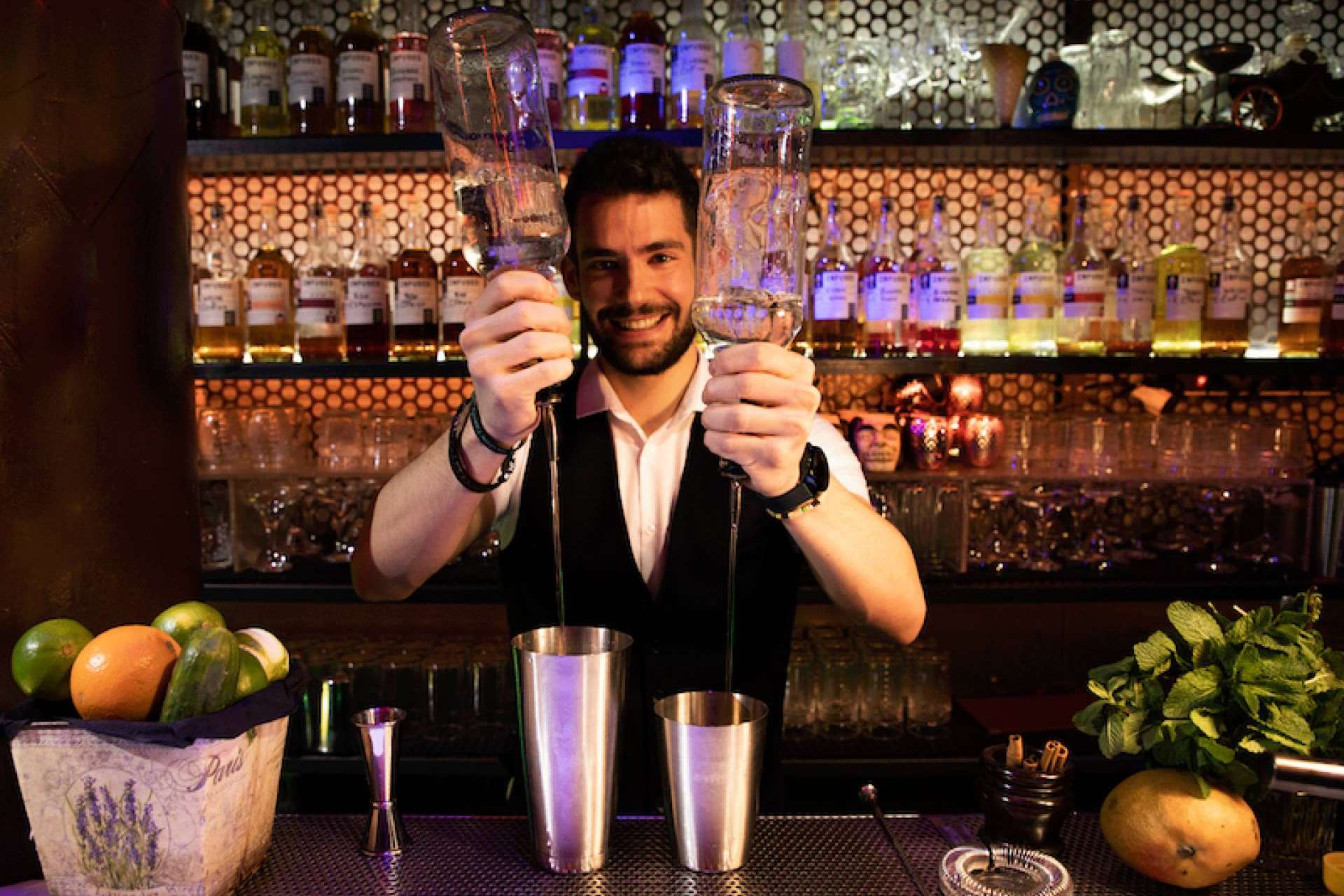 Una de las formaciones con más futuro profesional: curso profesional de Bartender de ESCOM