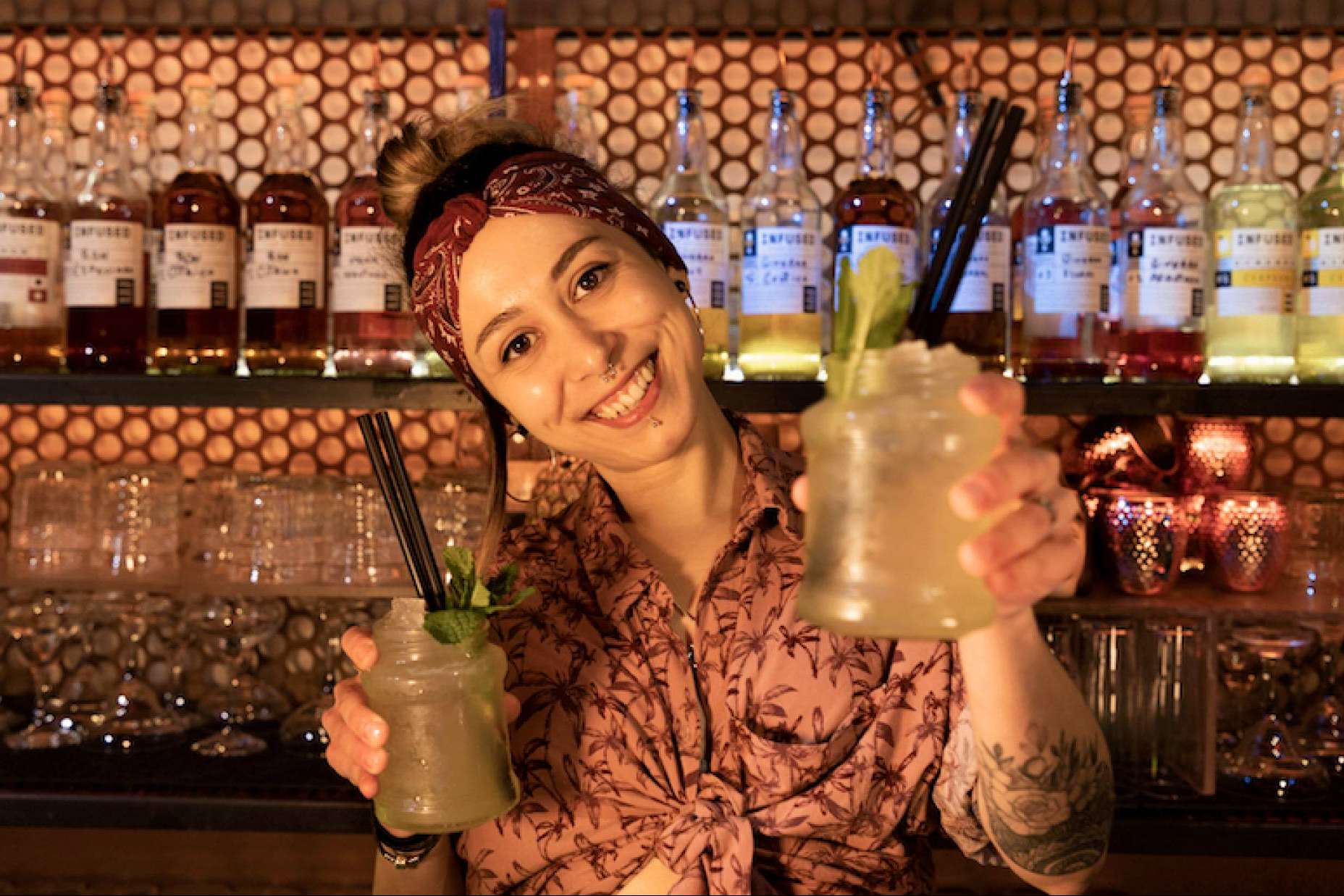 ESCOM y su curso de Bartender profesional conteribuyen al incremento de Barmaids