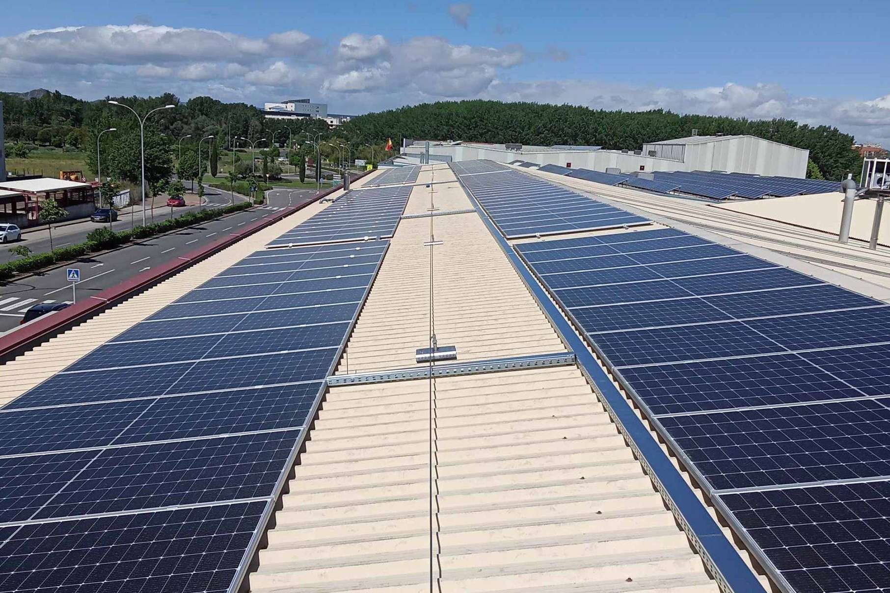 GREENKw: la empresa especializada en autoconsumo solar y renovables