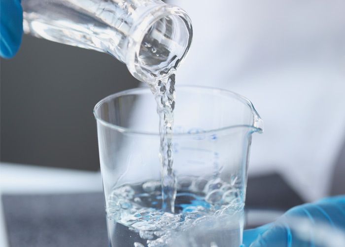 Los beneficios del uso de agua destilada según Laflor.es