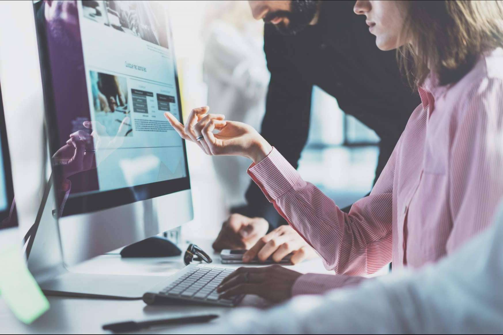 ¿Qué servicios de programador web ofrece MarketBoom en Sabadell?