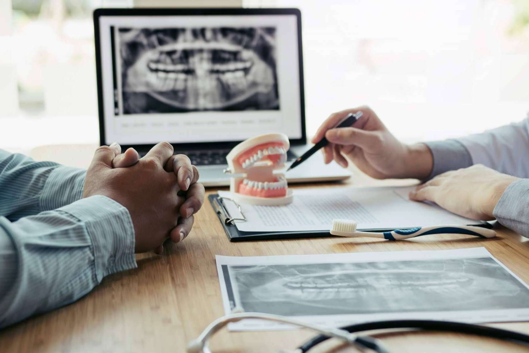 Peritajes y Mediación, gestionar las denuncias dentales con la figura clave del perito