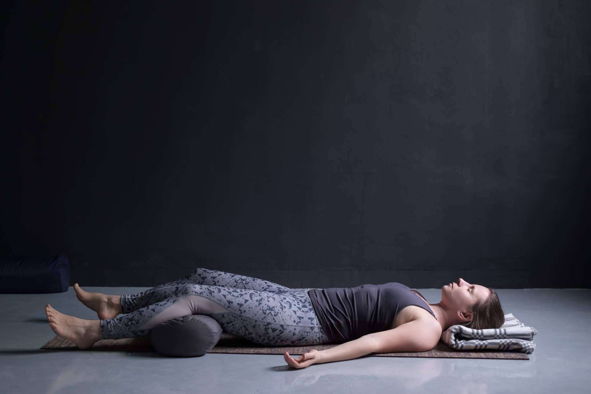 El yoga nidra ¿Cómo contribuye a la salud?