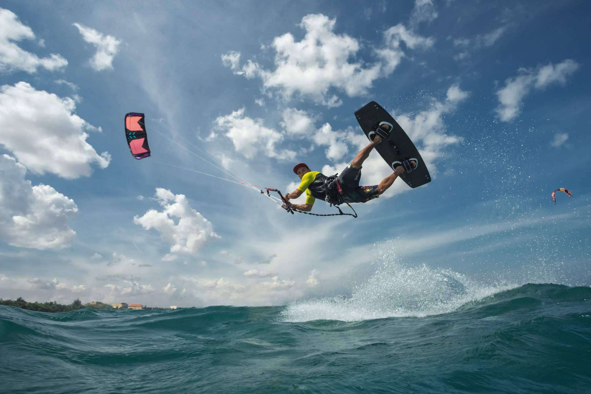Escuela de kitesurf de Tarifa: cursos durante todo el año