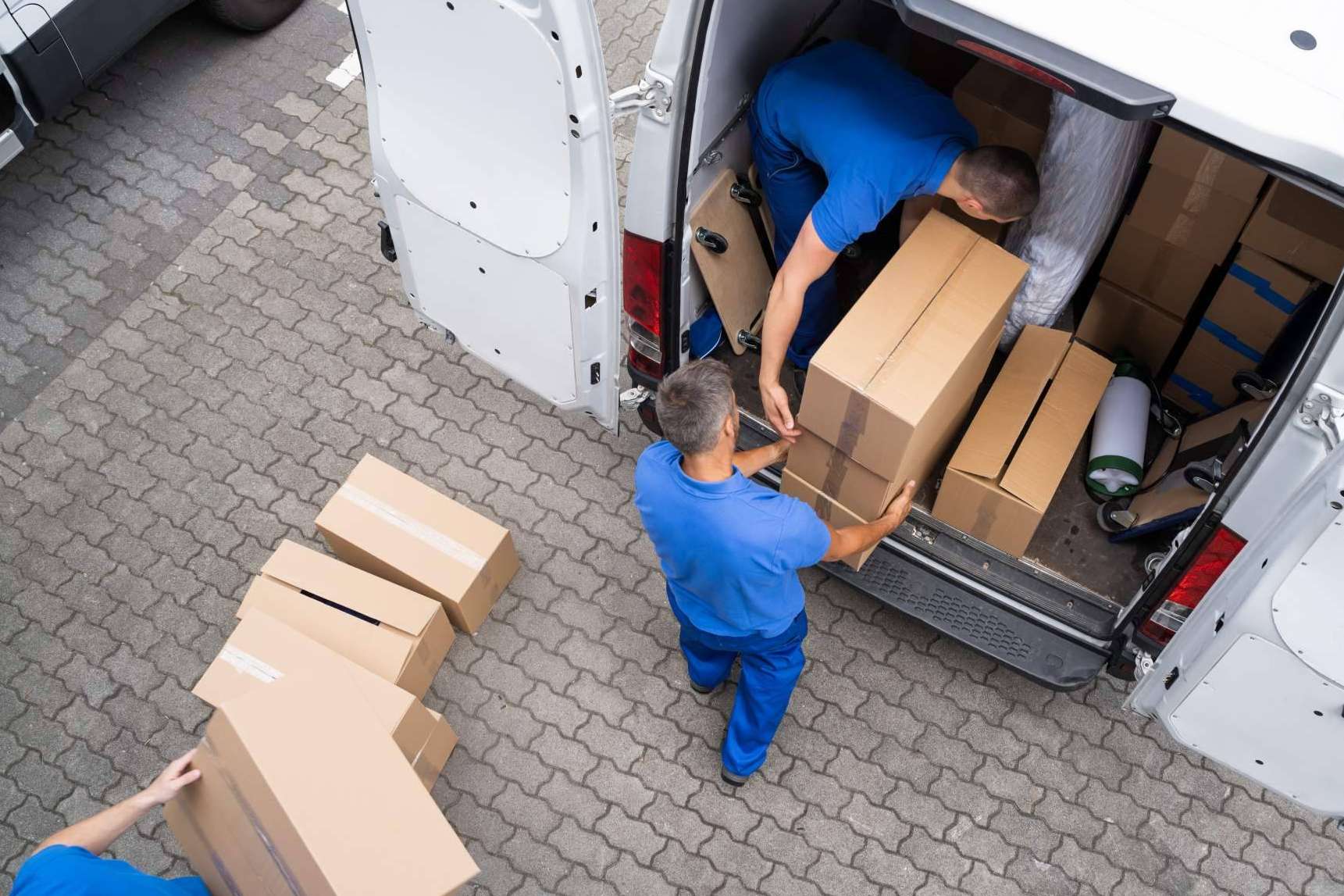 Realizar mudanzas con cajas de cartón es posible con la empresa 24h Mudanzas en Barcelona