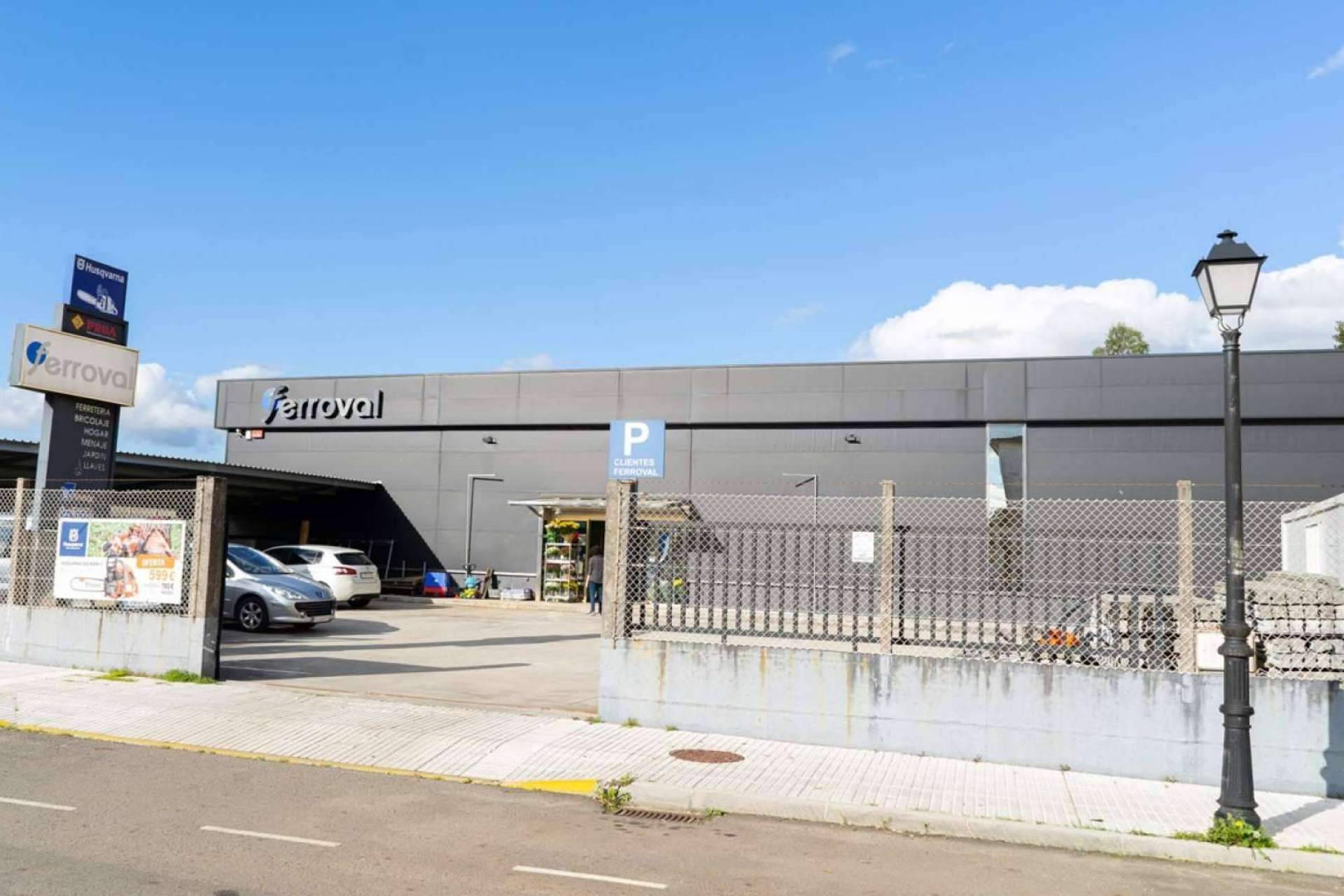 Amplia variedad en ferretería y maquinaria con Ferroval, desde Galicia para toda España