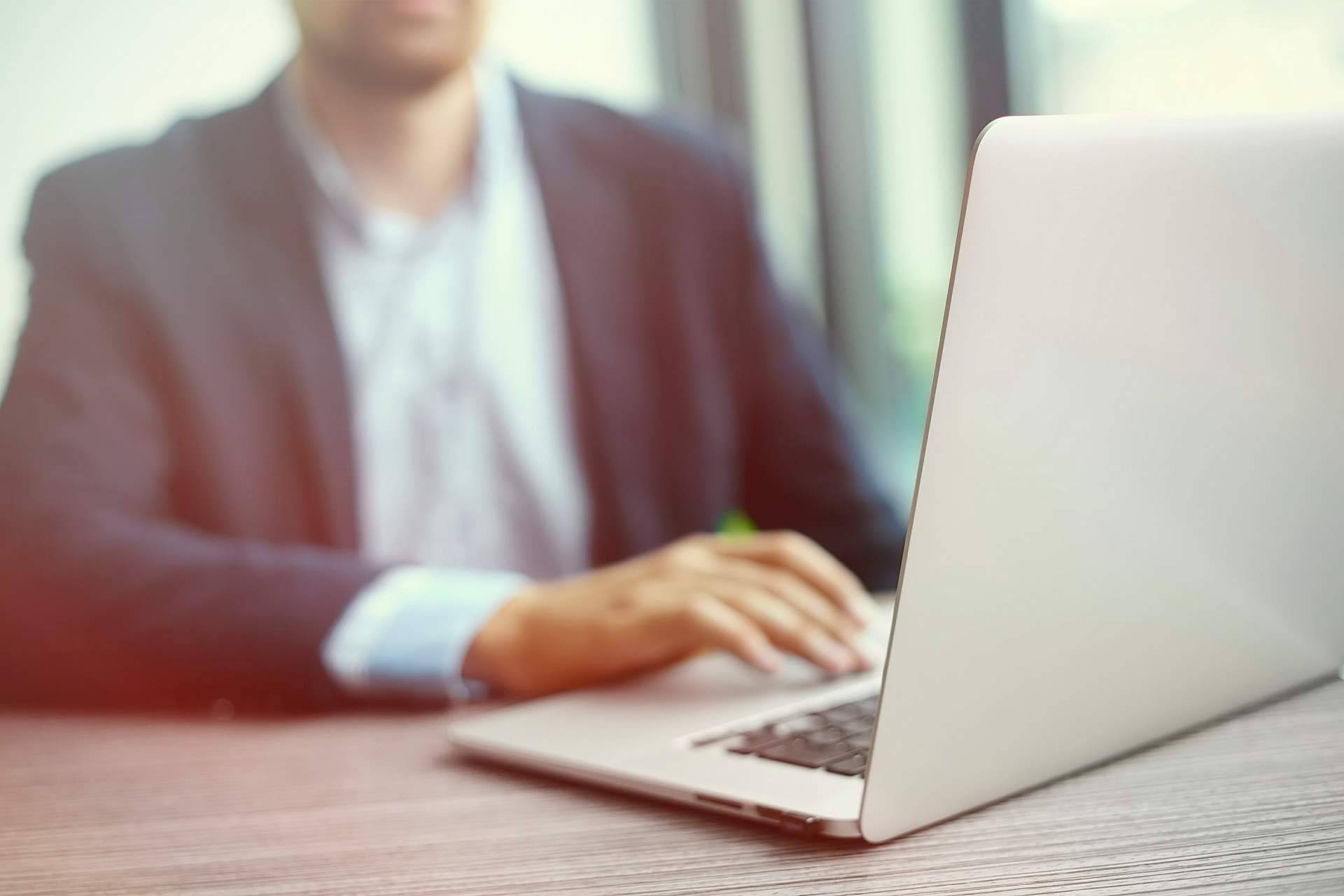 Los traductores jurados, a través de la empresa Iuratum, ofrecen sus servicios en Barcelona