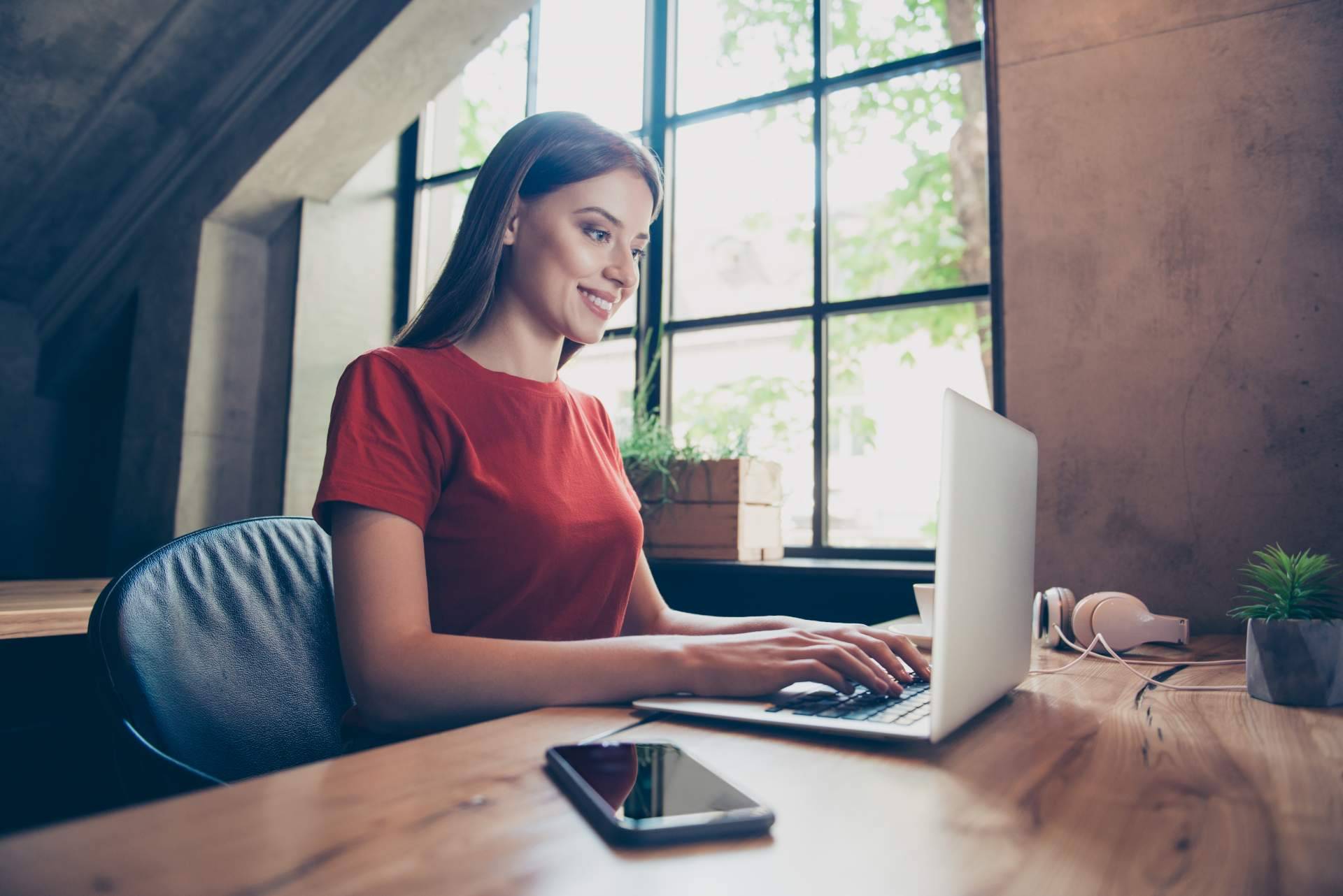 La nueva app de Te Valgo es una red social entre trabajadores particulares para ganar ingresos extra